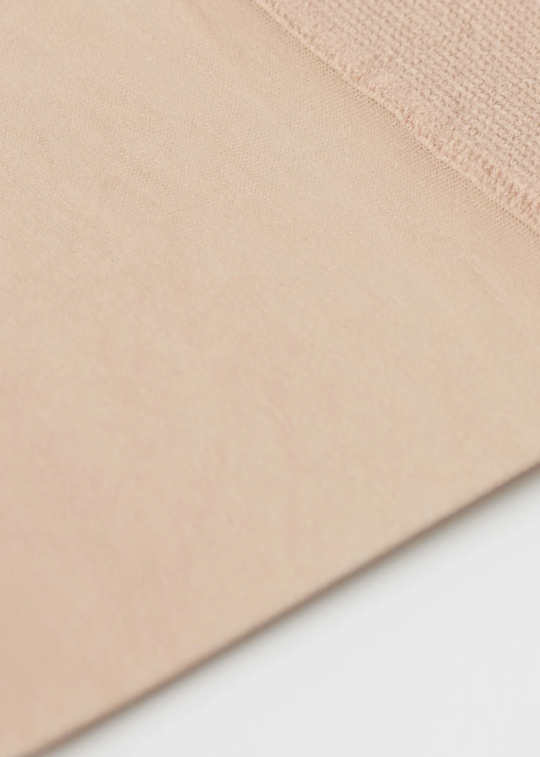 Sheer Socks^Calzedonia 20 Denier Sheer Socks 005 - Nude 1 - Sabbia/Beige Chiaro