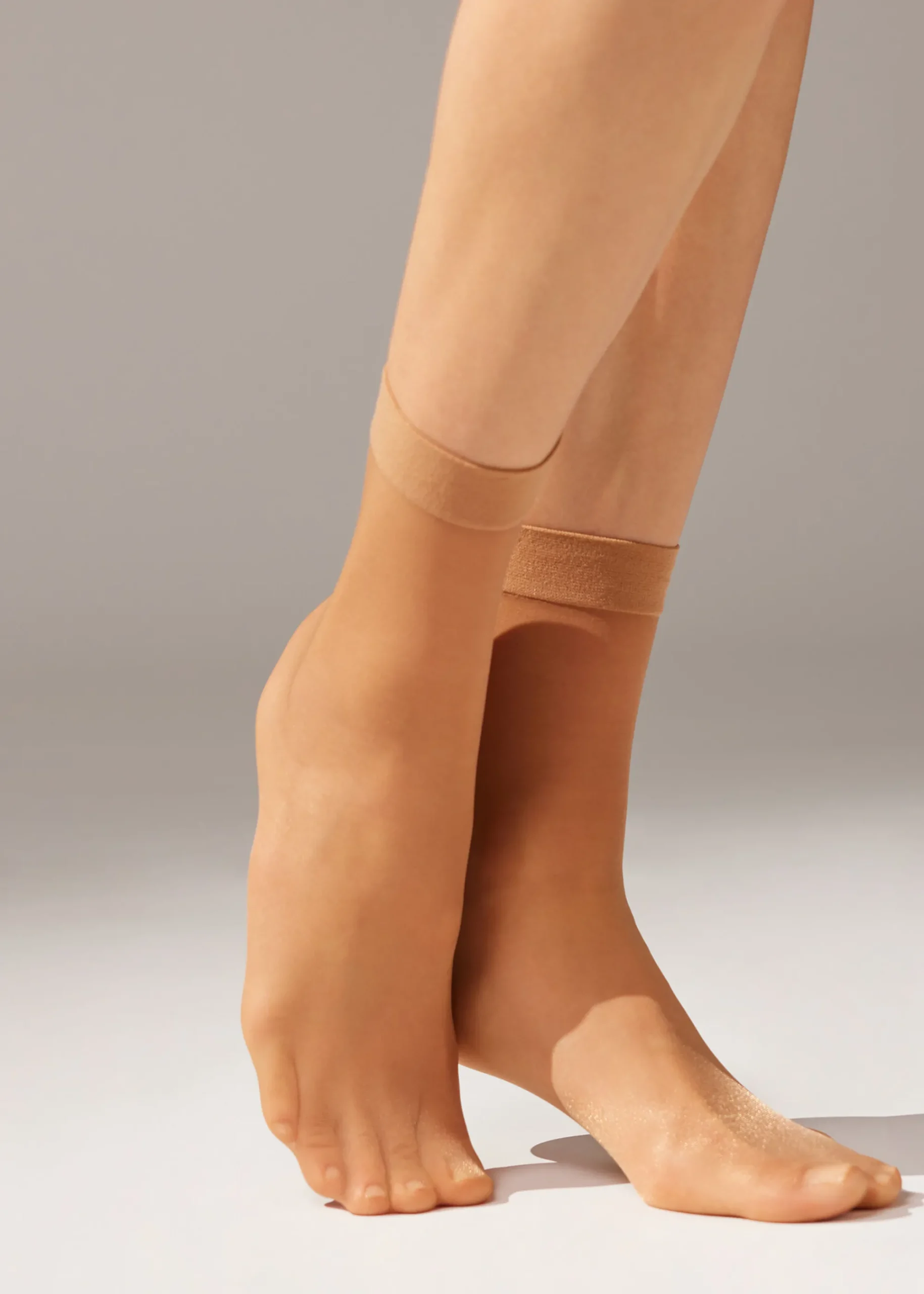 Sheer Socks^Calzedonia 20 Denier Sheer Socks 315 - Nude 7 - Bronze