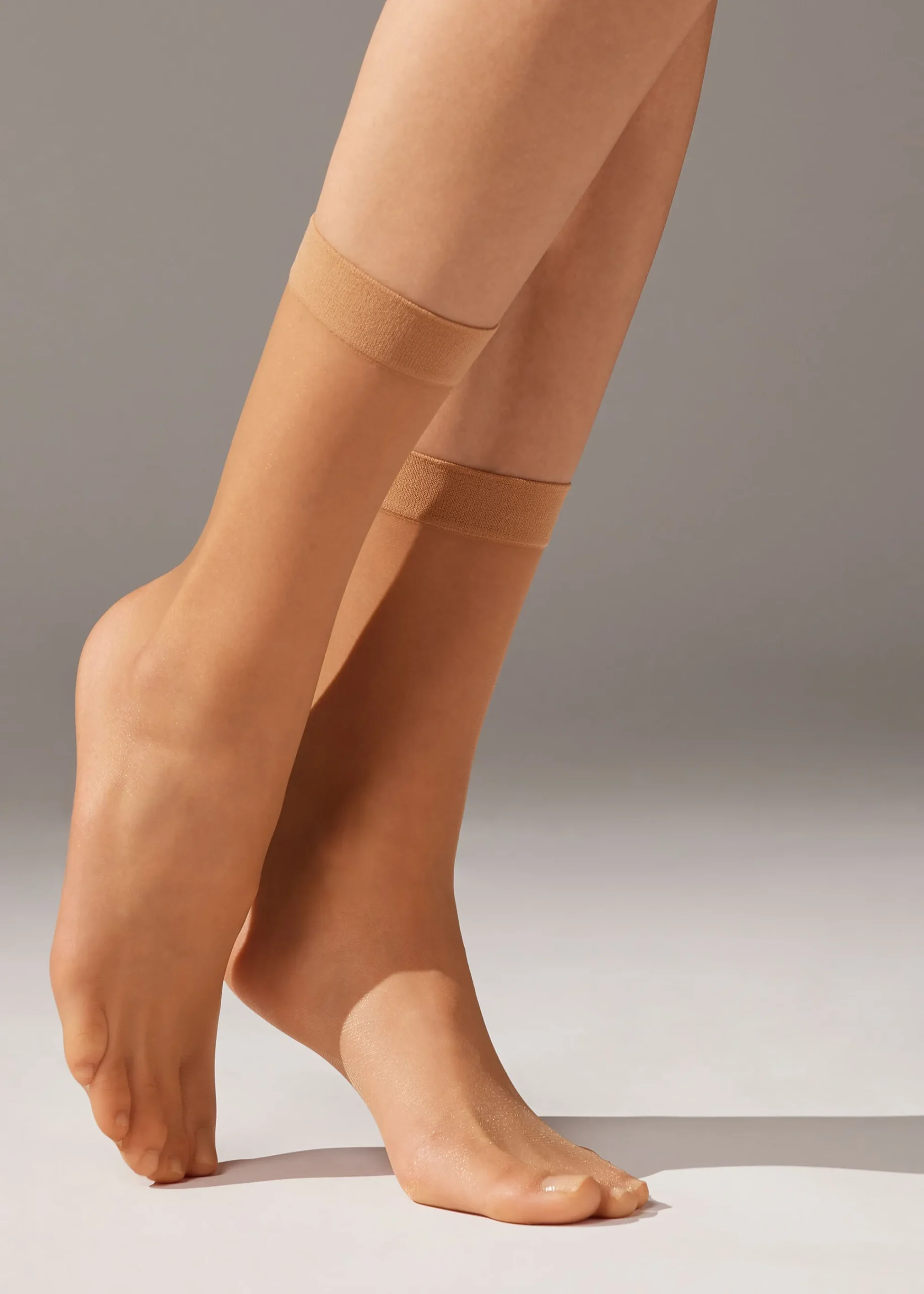 Sheer Socks^Calzedonia 8 Denier Ultra Sheer Socks 315 - Nude 7 - Bronze
