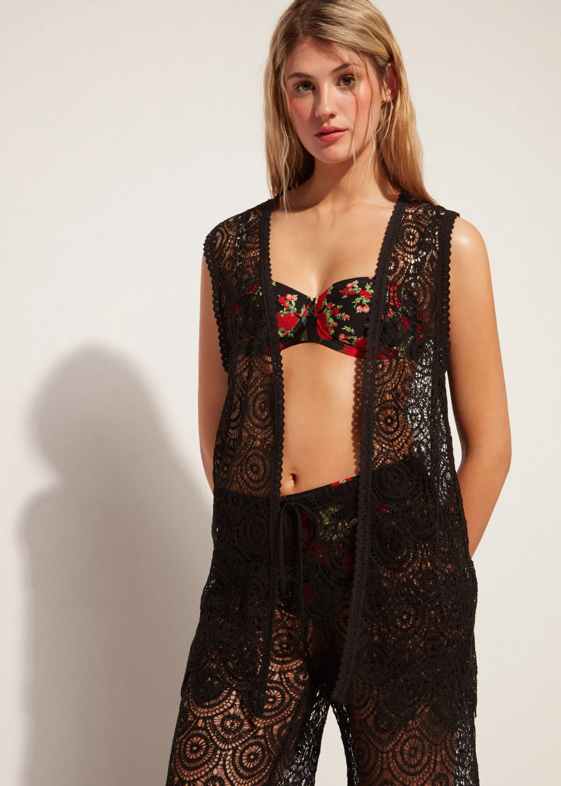 Beachwear^Calzedonia Crochet Gilet 06 - Black