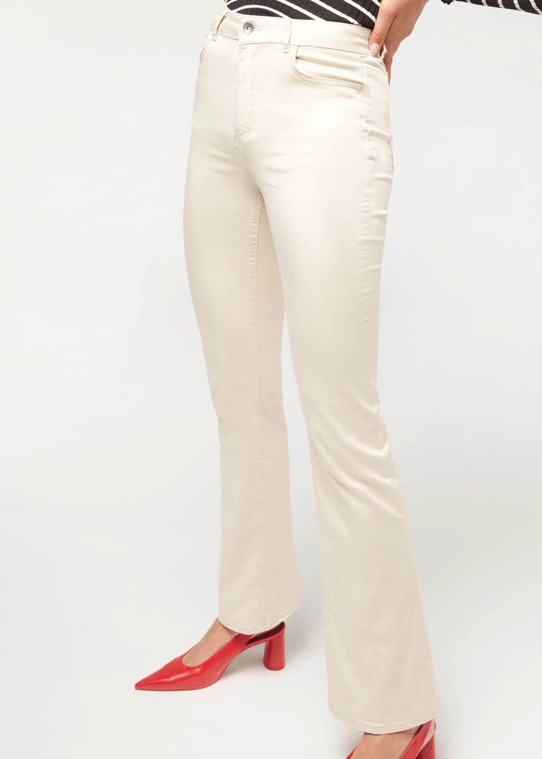 Jeans^Calzedonia Eco Light Denim Flared Jeans 5014 - Sand-Colored Beige